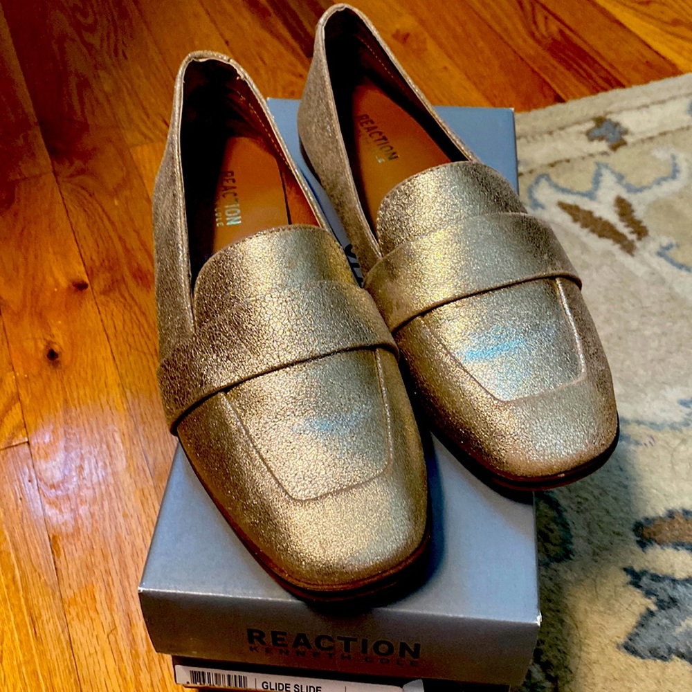 Kenneth Cole Gold Flats - hardly worn
